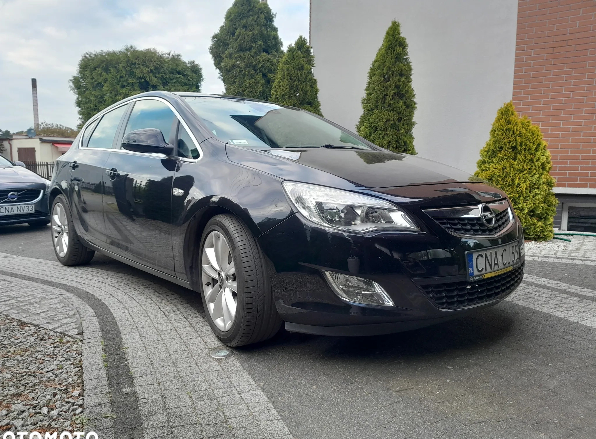 Opel Astra cena 21900 przebieg: 142375, rok produkcji 2010 z Witkowo małe 106